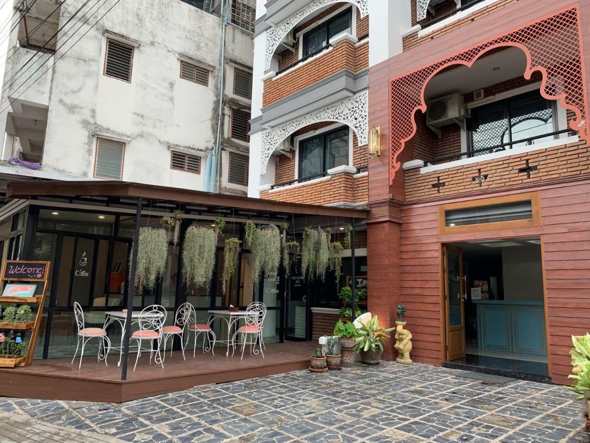Spring@Tapae Hotel Chiang Mai Exterior photo