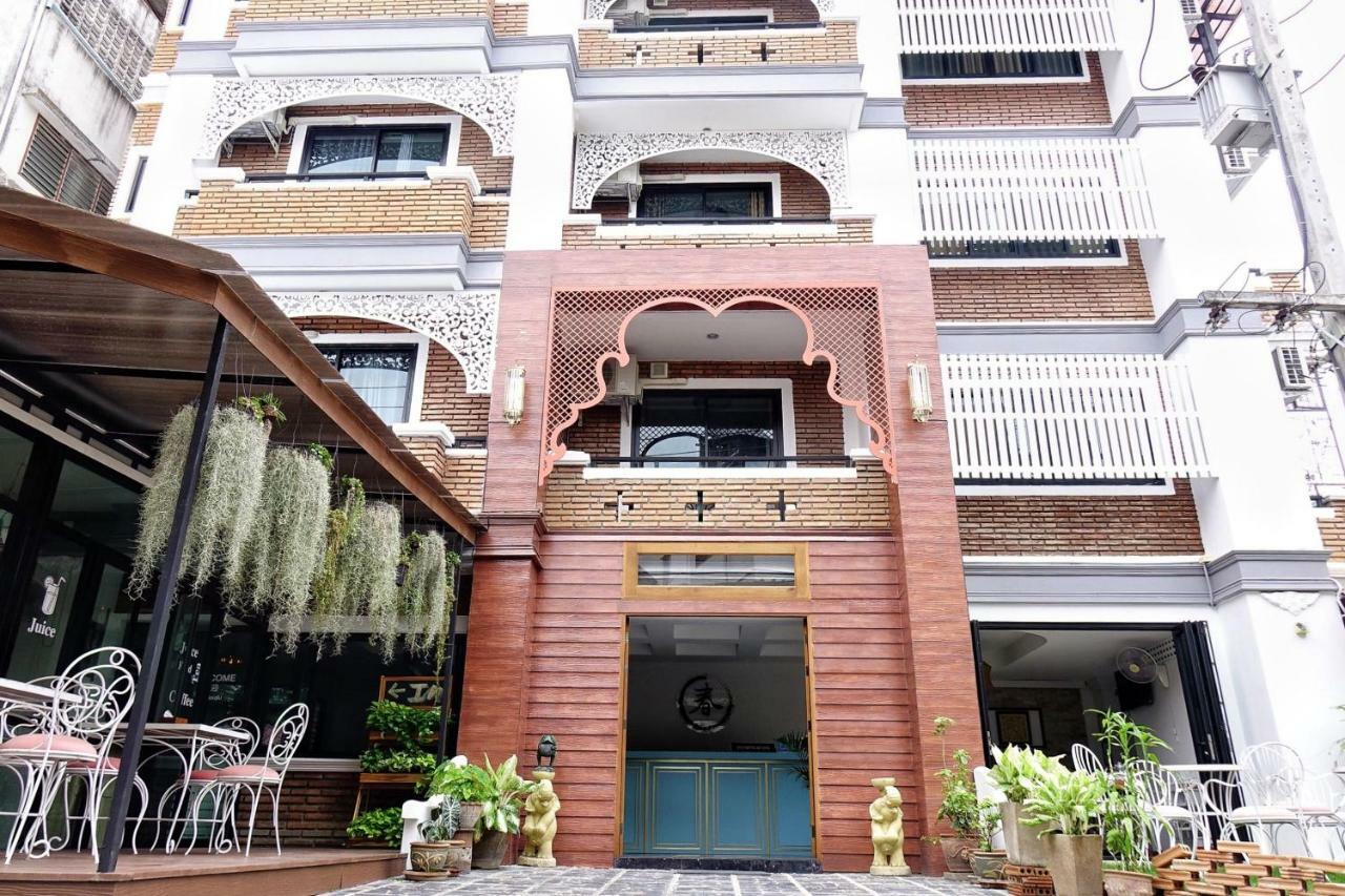 Spring@Tapae Hotel Chiang Mai Exterior photo