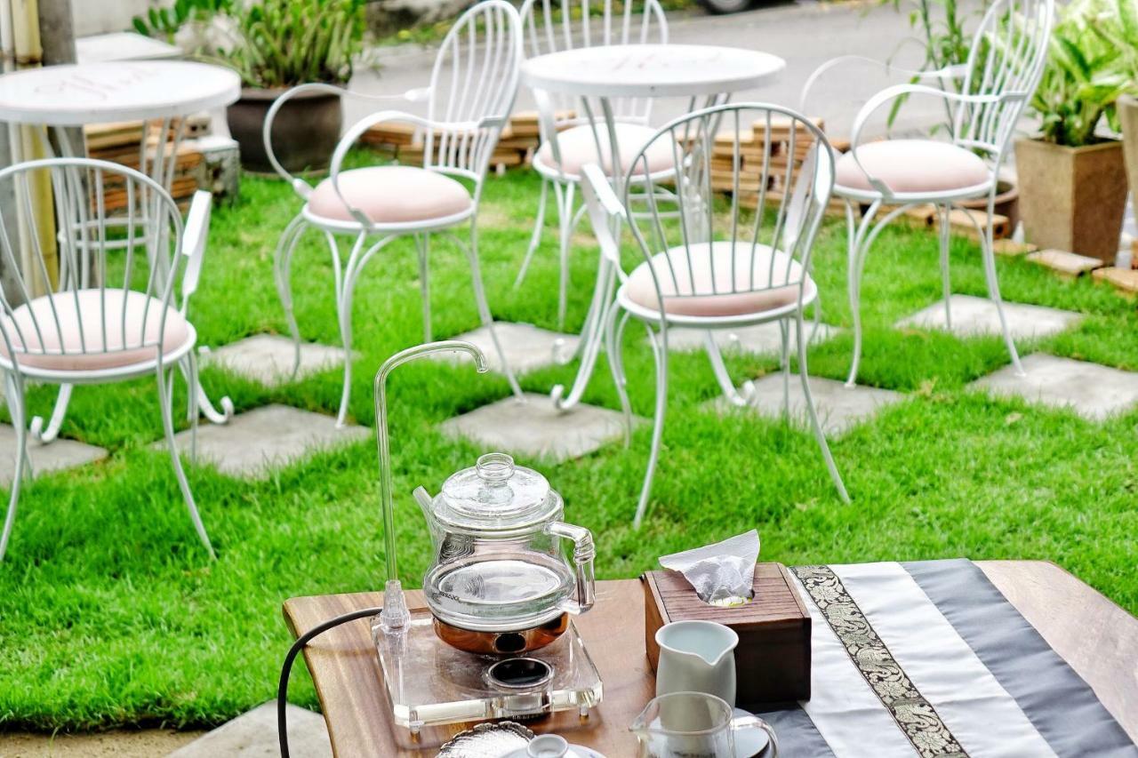 Spring@Tapae Hotel Chiang Mai Exterior photo